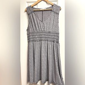 V-neck dress
